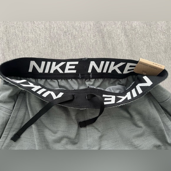 NWT Nike Dry Fit MLB sweatpants joggers - Picture 3 of 7